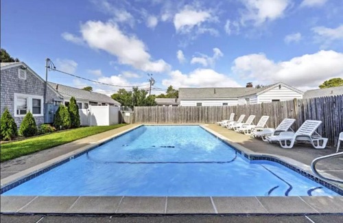Dennis Port House | 200 Captain Chase Road Dennis Port Cape Cod - - Beach Retreat II