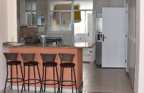 Vila Maia Apartment | 200 m2 - FRONT SEA-LOCAL FRONT/COND. SPLITS -2 PRIVATE GARAGES-