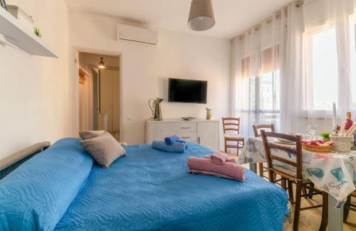Lido Adriano Apartment | (200 MT dal Mare) Casetta Romantica con parcheggio