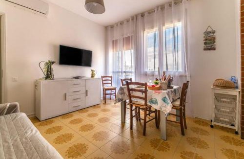 Lido Adriano Apartment | (200 MT dal Mare) Casetta Romantica con parcheggio