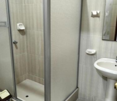 Iquitos Apartment | 203 RV Apartments Iquitos-Apartamento con dos habitaciones