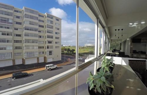 Mouille Point Hotel | 205 New Cumberland