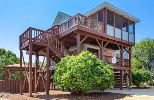 Duck House | 2058 - Blessed by the Sea Duck