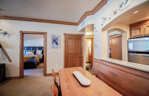 Zermatt Villa | 2066/68 4-Star Zermatt 2B2B Villa Near Park City