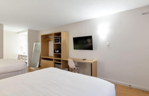 Kissimmee Hotel | 208 Entire Studio Kissimmee minutes to Disney