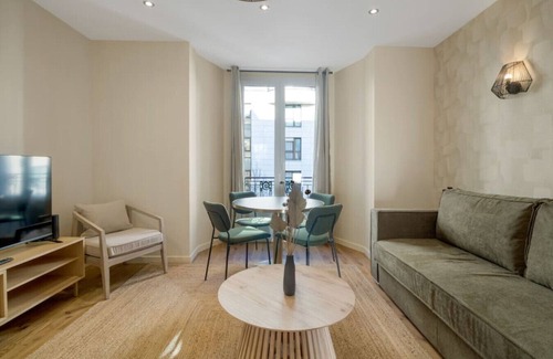 Charonne Apartment | 21.appart 4pers#1 Bedroom #père Lachaise #nation
