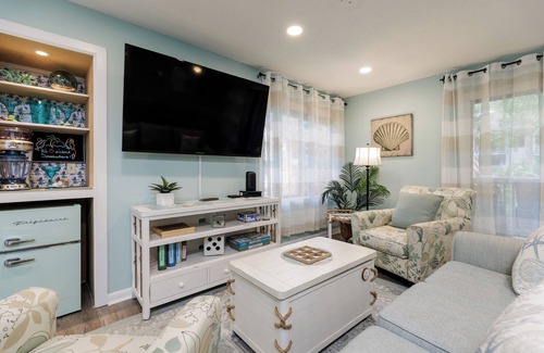 Hilton Head Villa | 21 Forest Gardens: Walk to Beach, 2 Beds, Free Bikes