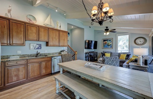 Hilton Head Island Condo | 21 Hilton Head Beach Villas-3 Bedroom Oceanfront Complex