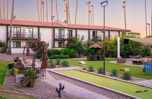 New Papago Parkway Apartment | 210 Scottsdale Escape: Fully Furnished Vacation Rental with Resort Amenities