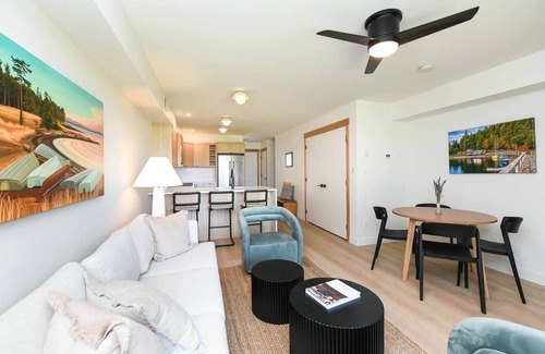 Hornby Island Apartment | #211 Heron at Hornby Island Resort