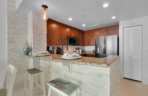 Panama City Beach Condo | 2110 - Romantic Honeymoon Beach Retreat