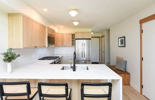 Hornby Island Apartment | #213 Chinook Hornby Island Resort