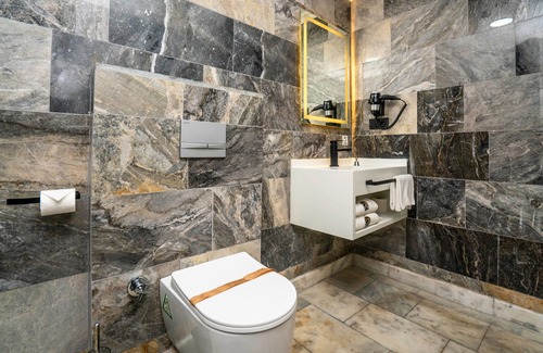 Sekerpinar Hotel | 216 Station Suite Gebze