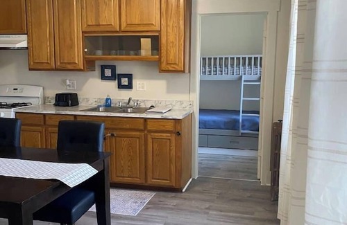 Downtown Klamath Falls Apartment | 216 - The Governor’s Suite at The George