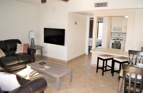 South Scottsdale Apartment | 218 Scottsdale Charmer: Pool, Patio, and Perfectly Located