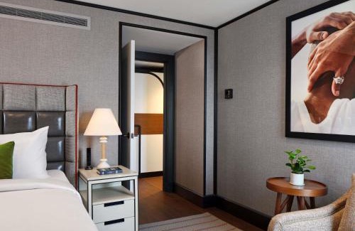 Downtown West Hotel | 21c Museum Hotel St Louis