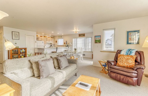 Westport Condo | 221 Don't Worry, Be Happy ~ Spacious Ocean View Condo