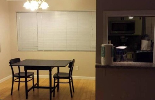 Downtown North House | 223 Downtwn! 2story townhouse 3bdrm/3bth/carpt,A/C
