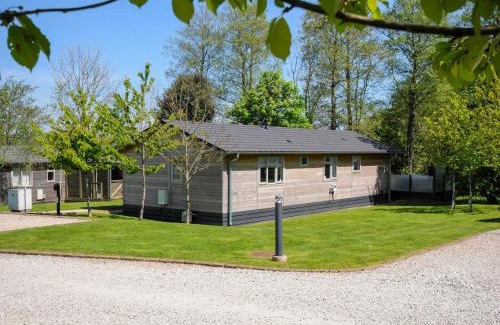Dobwalls House | 23 Meadow Retreat