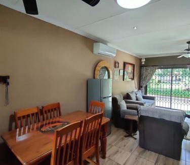 Orkney Apartment | 23 Wawiel Guesthouse