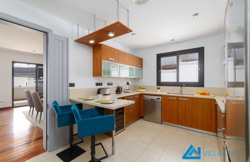 Puerto Calero Villa | 232 - Vista Del Mar (LH232)