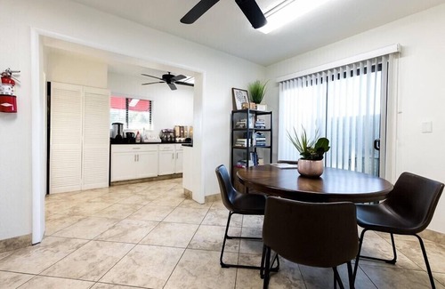 New Papago Parkway Apartment | 233 Prime Scottsdale Location-Outdoor Pool!