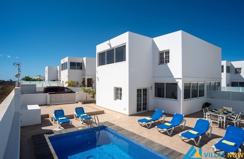 Playa Blanca Villa | 233 - Villa Geny (LH233)