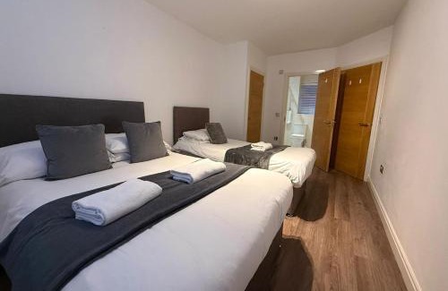 Birmingham City Centre Apartment | 24-7 Secured City Centre Apartments with Free Underground Parking and WiFi