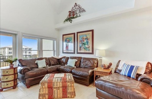 Ocean Cay House | 241 S Fletcher