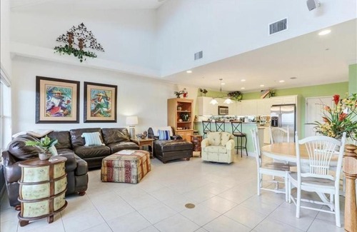 Ocean Cay House | 241 S Fletcher