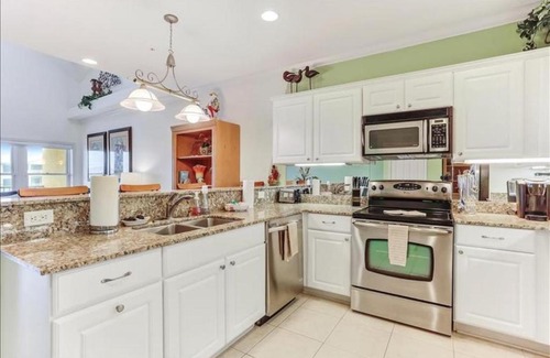 Ocean Cay House | 241 S Fletcher