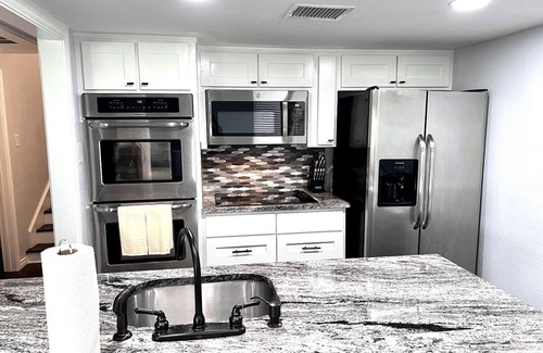 Grand Prairie Apartment | 25% OFF 3BD Condo, Six Flags - Grand Prairie GP36B