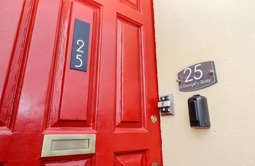 Lancaster Cottage | 25 ST. GEORGES QUAY, family friendly in Lancaster