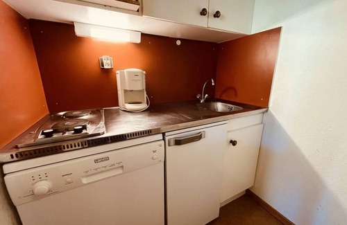 Vallandry Apartment | 250m from ski slopes, 3rd floor, balcony, tv, ski locker, 20m², Peisey-Vallandry