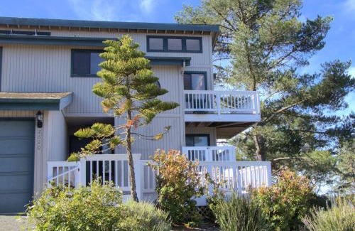 Lodge Hill House | 2620 Merlyn