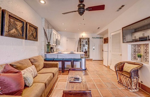 St. George Villa | 27 Amira ALLMAN · Relax! Spanish Rose King Bed+Kitchen Pool+Spa+Gym