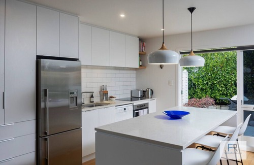 Northcote Apartment | 28 Alfred Street, Northcote Point