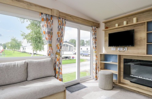 Flookburgh Cottage | 28 CONISTON, pet friendly, character holiday cottage in Flookburgh