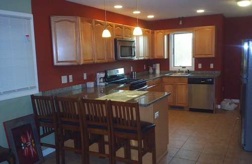 Guild Condo | 2800 sq ft, spacious retreat 4 bedrm 3 bathrm. Outdoor game and picnic area.