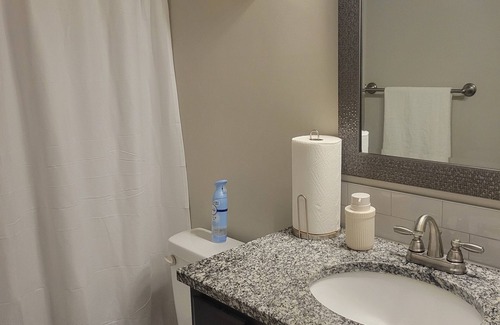 Bel Aire House | 29-day min stays, In-unit laundry, and reliable WiFi. Corporates stays welcome