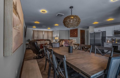 Middletown House | #29 - Modern 5 Bedroom/2 Bath