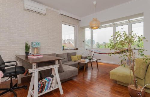 Lozenets Apartment | 2BD Flamingo Flat with Balcony in Sofia Center by Flat Mаnager