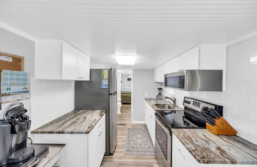 Myrtle Beach House | 2Bdr/2Ba Charming Beach Cottage in Ocean Lakes w/Golf Cart