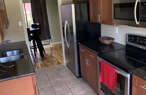 Astrodome House | 2BDR MED CTR, NRG, Downtown, Galleria Town Home