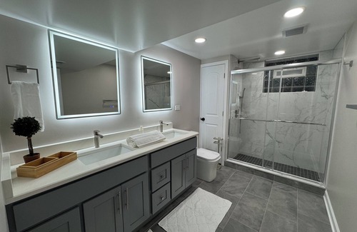 O'Hare Apartment | 2bedroom apartment in fantastic Chicago near Ohare and quick drive into the city