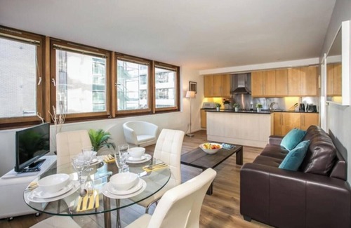 North Wall Apartment | 2bedroom apartment in the IFSC district