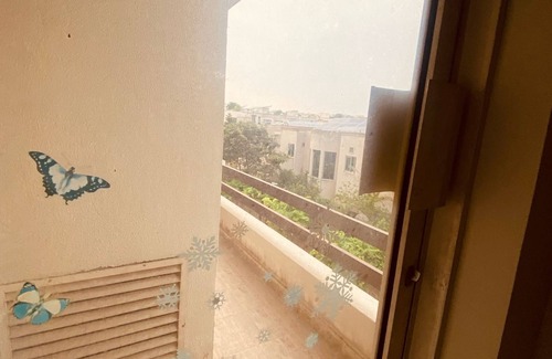 Islamabad Apartment | 2Bedroom BahriaTown-Manzar Holiday Homes