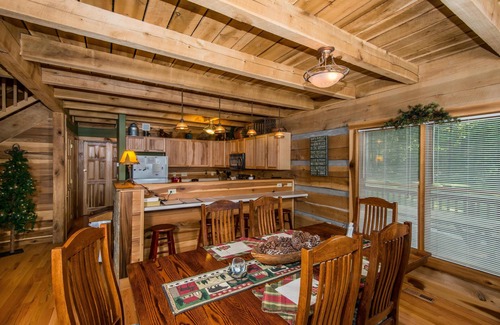 Gnaw Bone Cabin | 2BR, 2.5 BA