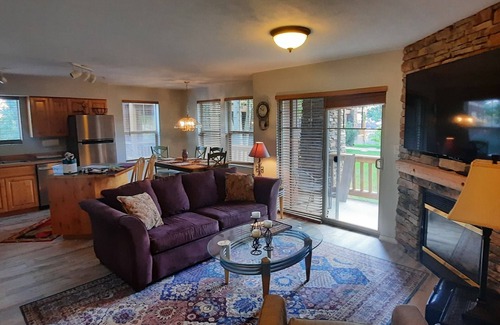 Park City Condo | 2BR/2BA (Sleeps 4-6) - Convenience Without the Cost!