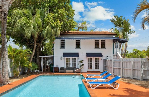 Flagami Apartment | 2BR Apartment in Coral Gables + Parking